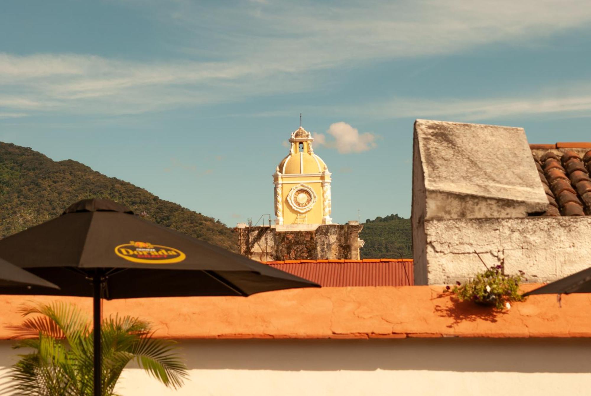 Kamazoztz Hostel And Travel Antigua Luaran gambar