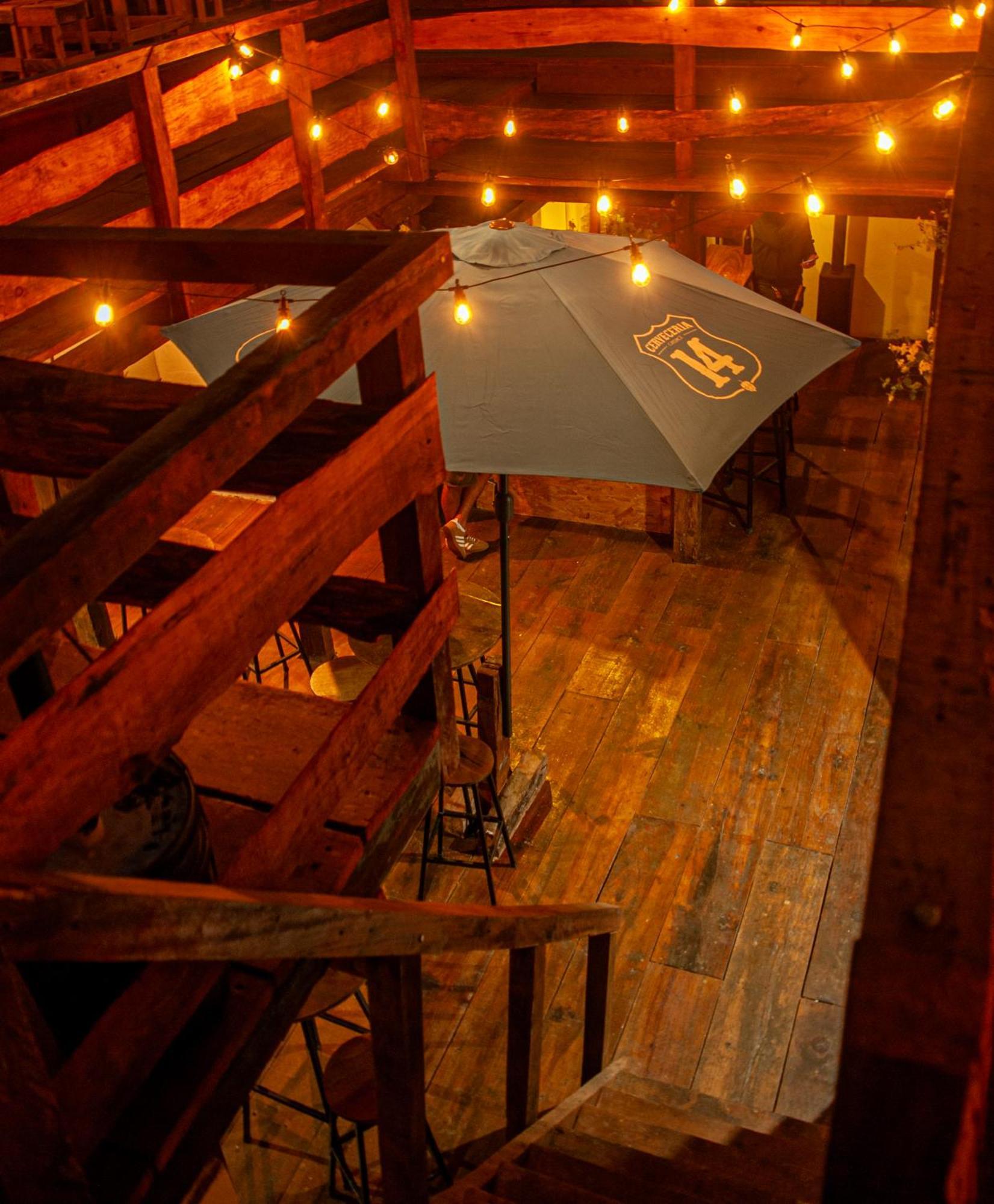 Kamazoztz Hostel And Travel Antigua Luaran gambar