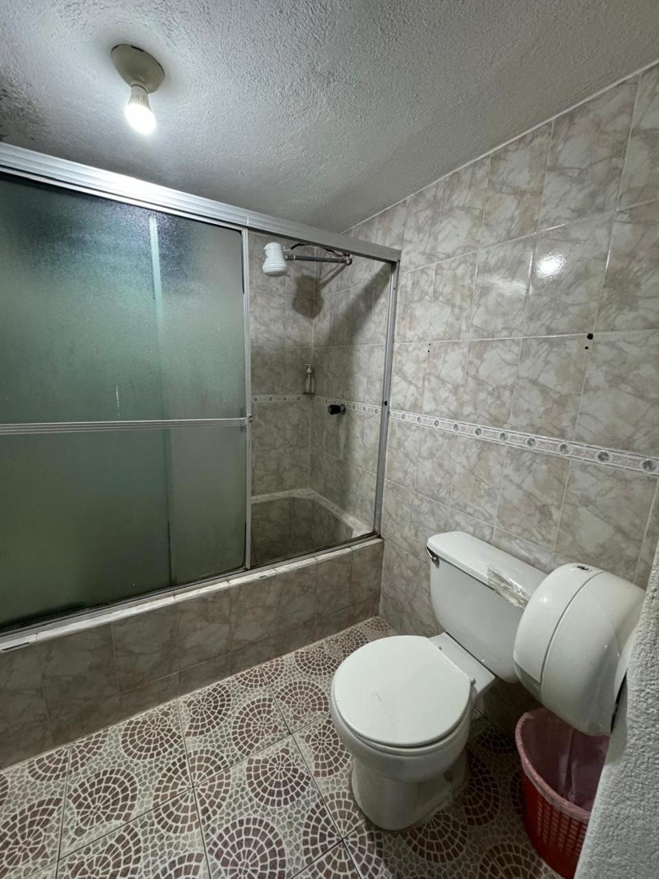 Kamazoztz Hostel And Travel Antigua Luaran gambar