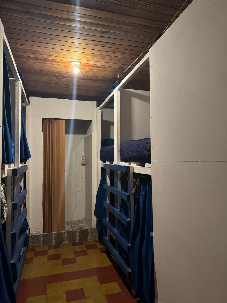 Kamazoztz Hostel And Travel Antigua Luaran gambar
